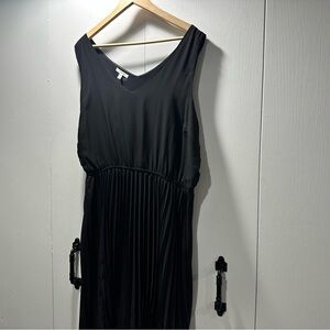 MAURICES Black Sleeveless, V-neck, Flared Pleated Dress, Size 2X NWT